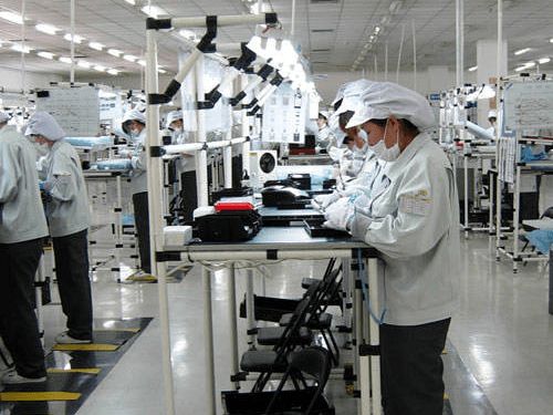 電子廠普工的工作內(nèi)容與計(jì)算機(jī)技術(shù)培訓(xùn) 從流水線到技能提升